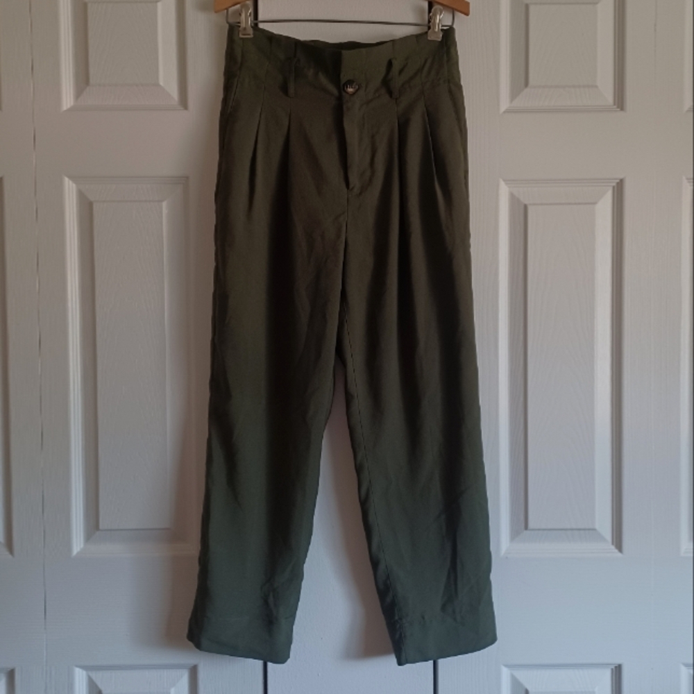 Madewell High Rise Pleated Tapered-Leg Trouser Pants Crepe Womens 2 Army Green